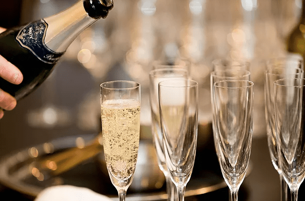 Planning a 2017 wedding and looking for a Sydney wedding caterer. Lets get started!