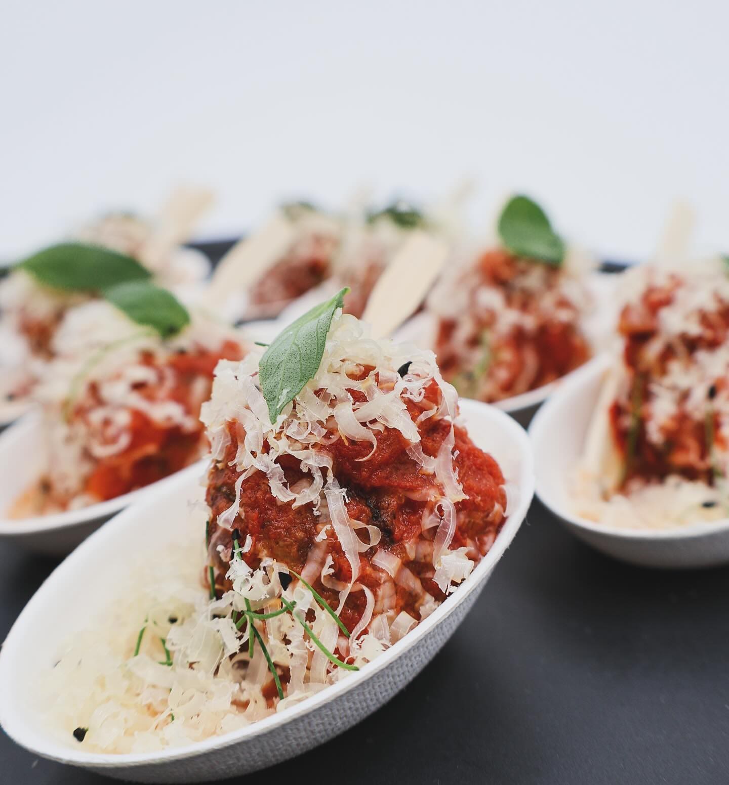chrismtas party food; polpeti napolitana