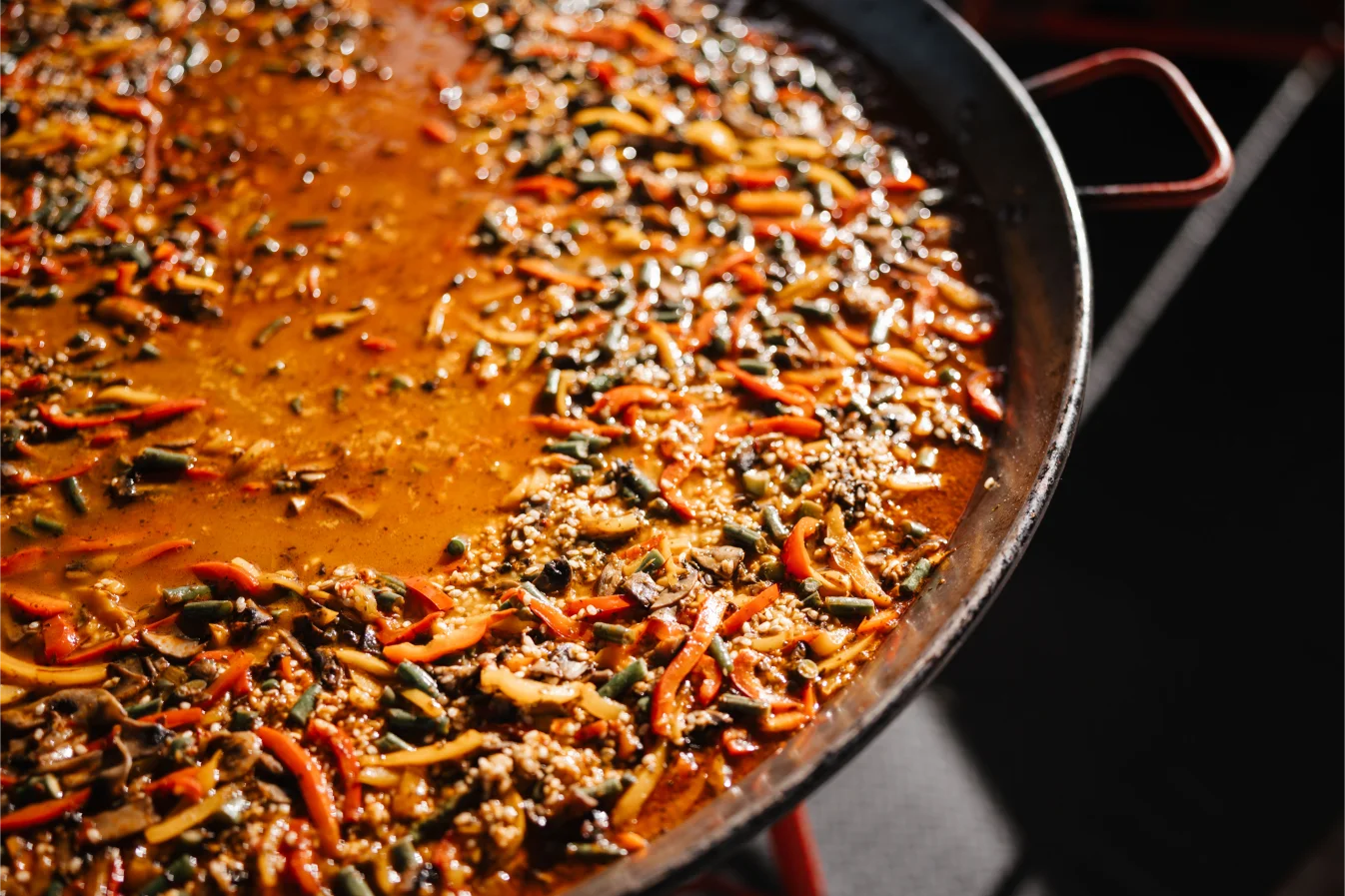 Package Vs. Bespoke Wedding Catering - Which Should You Choose? bespoke wedding catering bespoke wedding catering services; budget-friendly wedding catering services; wedding caterer